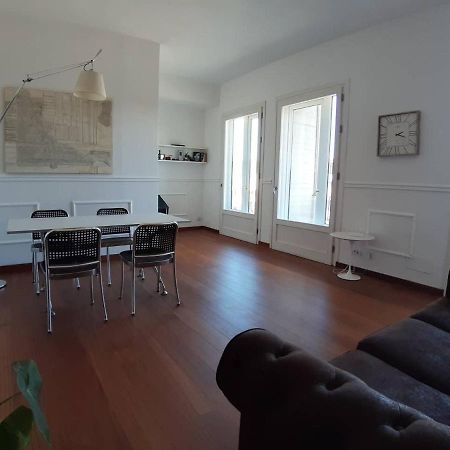 Hs4U Duomo View Art & Design Apartment Close To Central Train Station フィレンツェ エクステリア 写真
